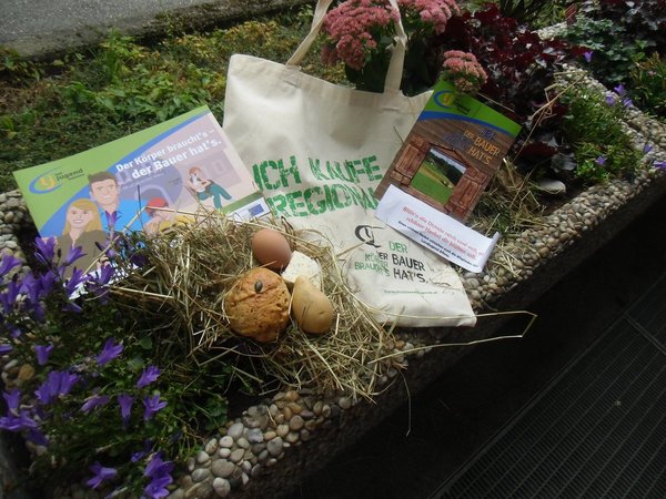 Lebensmitteaktion zu Erntedank "Der Körper braucht´s - der Bauer hat´s"